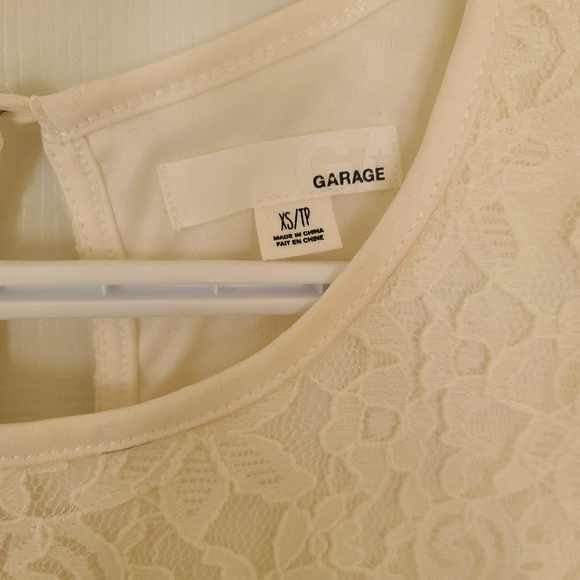 Garage Sleeveless Lace Peplum Top. Cream. XS. - Picture 3 of 3